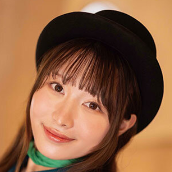高嶺エマ